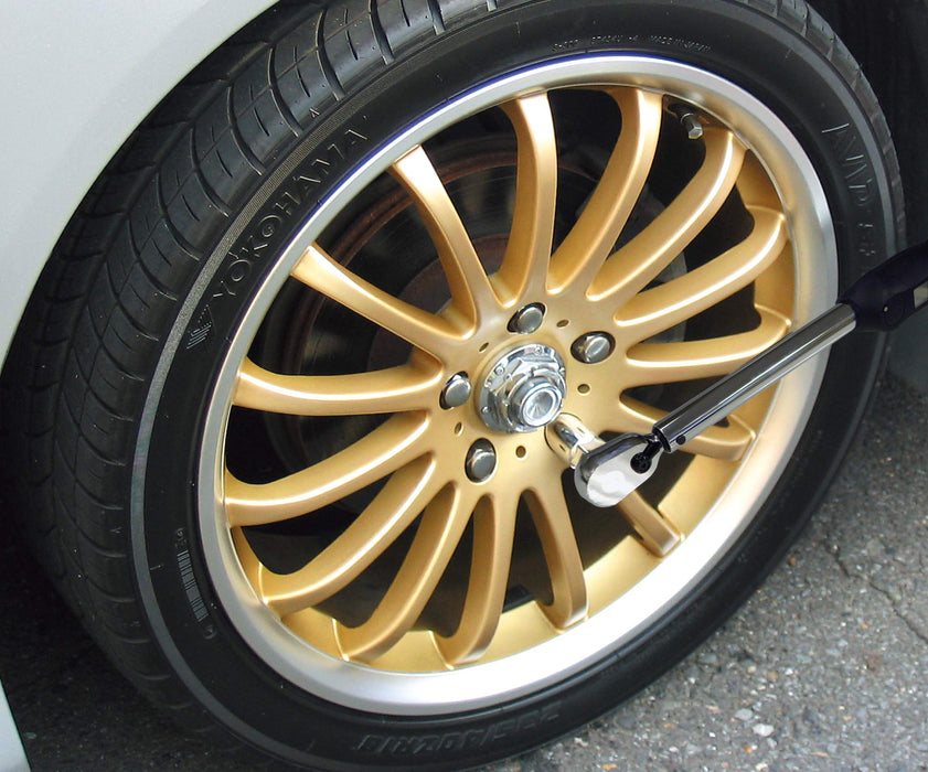 Emerson Digital Torque Wrench 40-200Nm ±4% Accuracy 1/2 Inch with Sockets