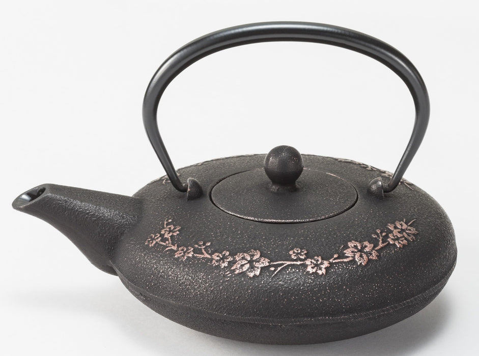 Iwachu Nambu Ironware Teapot 0.6L Japanese Sakura Silver/Black Enameled-Kiichin - The #1 Place for Japanese Goods in Your Hand!