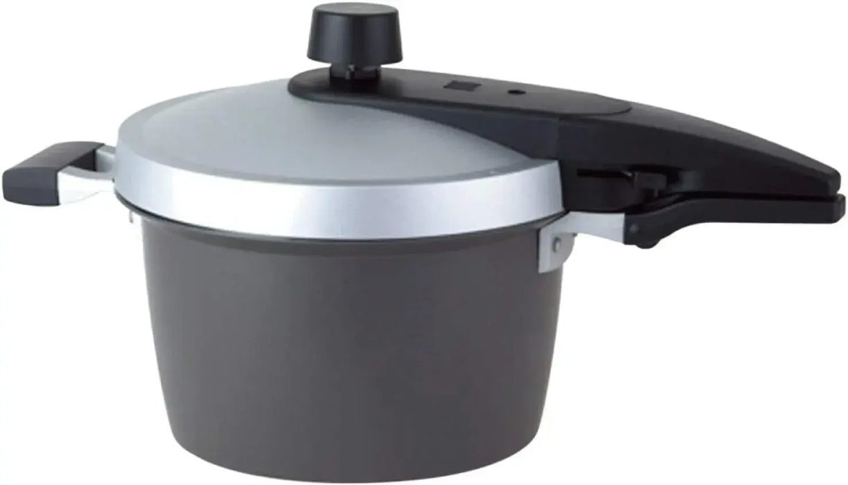 Hokuriku Aluminum Pressure Cooker Induction Compatible Lightweight - 4.2 L - 4977449304913
