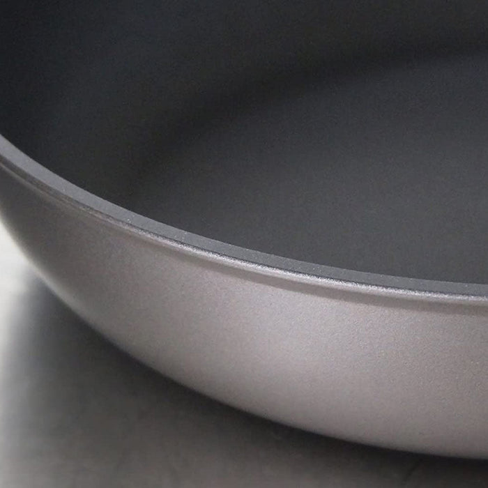 Compact Tamagoyaki Rolled Omelette Pan by Urushiyama Ryo-Ga-Kiichin - The #1 Place for Japanese Goods in Your Hand!